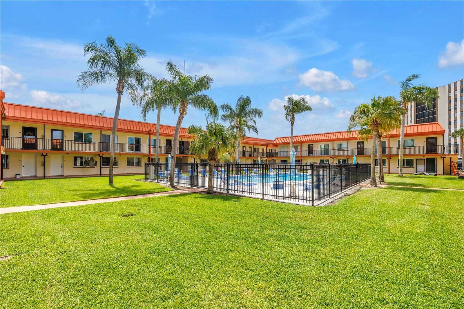 10375 PARADISE BOULEVARD, #51, Treasure Island, FL 33706