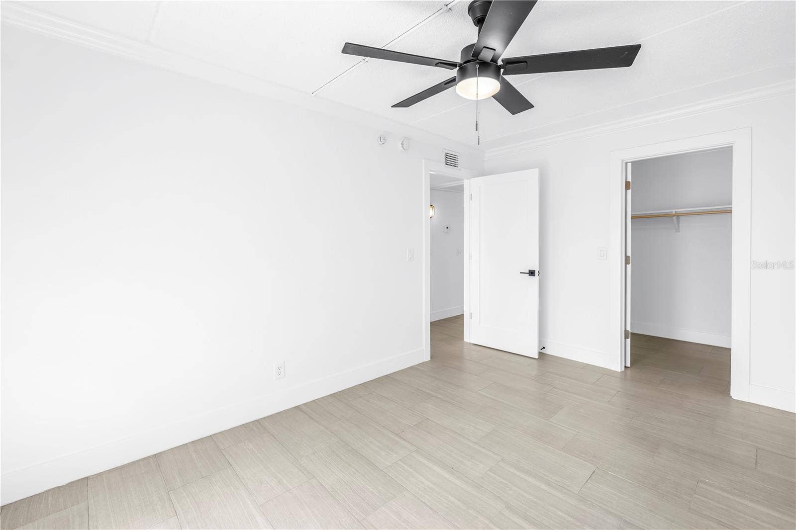 10375 PARADISE BOULEVARD, #51, Treasure Island, FL 33706