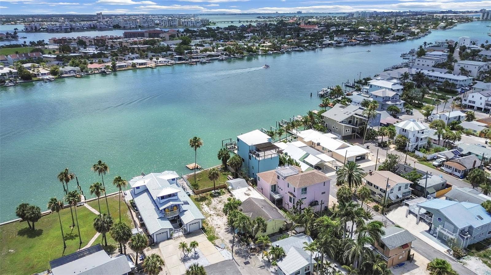 201 90TH AVENUE, Treasure Island, FL 33706
