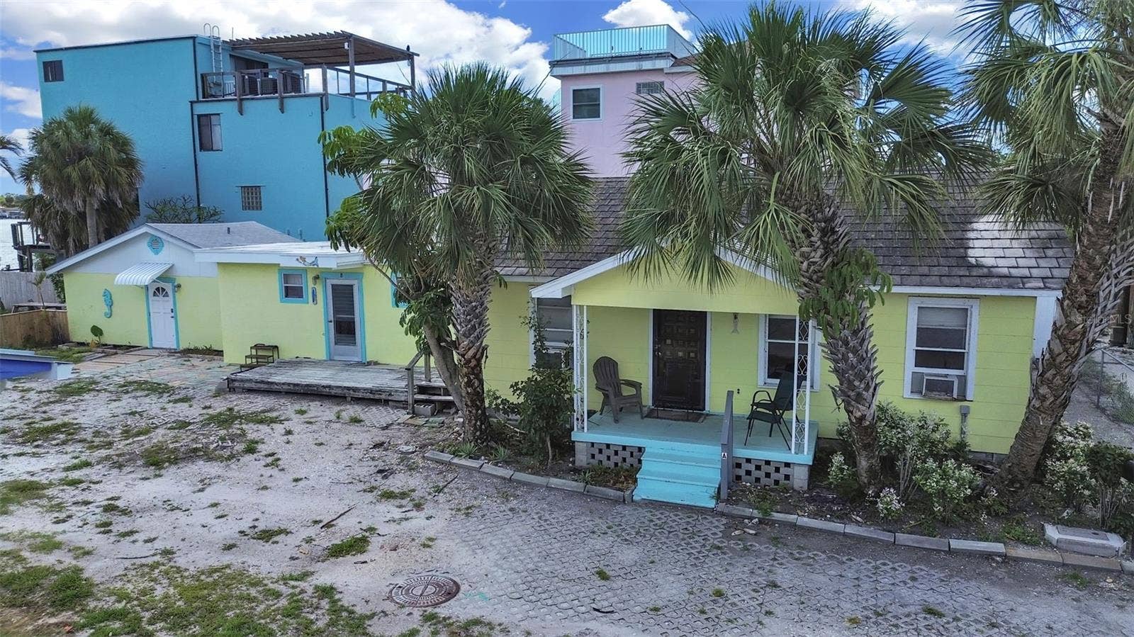 201 90TH AVENUE, Treasure Island, FL 33706