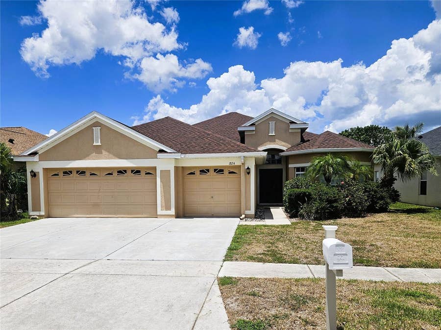 Property photo for 1824 MIRA LAGO CIRCLE, Ruskin, FL