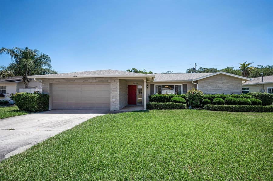 Property photo for 9083 BRIARWOOD DRIVE, Seminole, FL