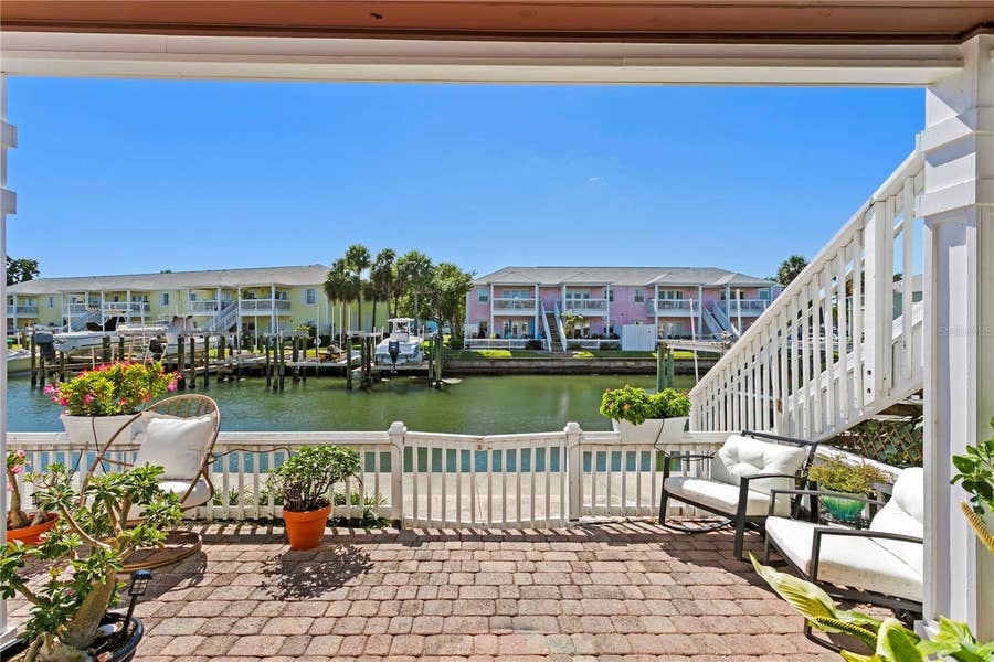 Property photo for 5175 COQUINA KEY DRIVE SE, #A, St Petersburg, FL
