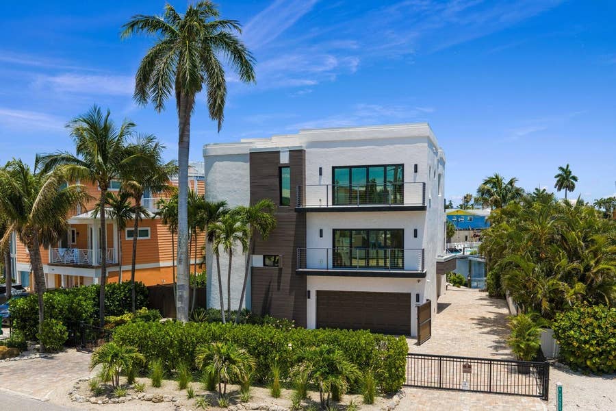 Property photo for 201 N HARBOR DRIVE, Holmes Beach, FL