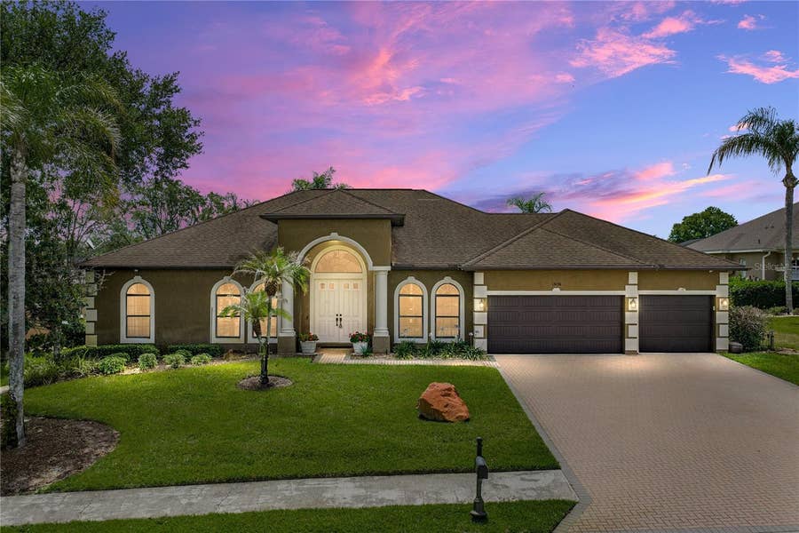 Property photo for 13236 LEGENDS TRAIL, Dade City, FL