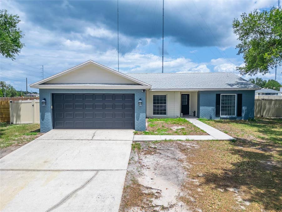 Property photo for 13318 HOLLOWBEND LANE, Riverview, FL