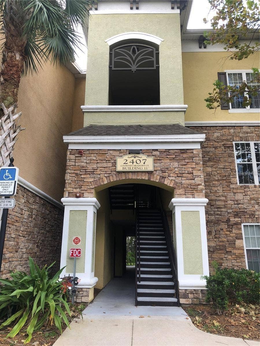 Property photo for 2407 COURTNEY MEADOWS COURT, #104, Tampa, FL