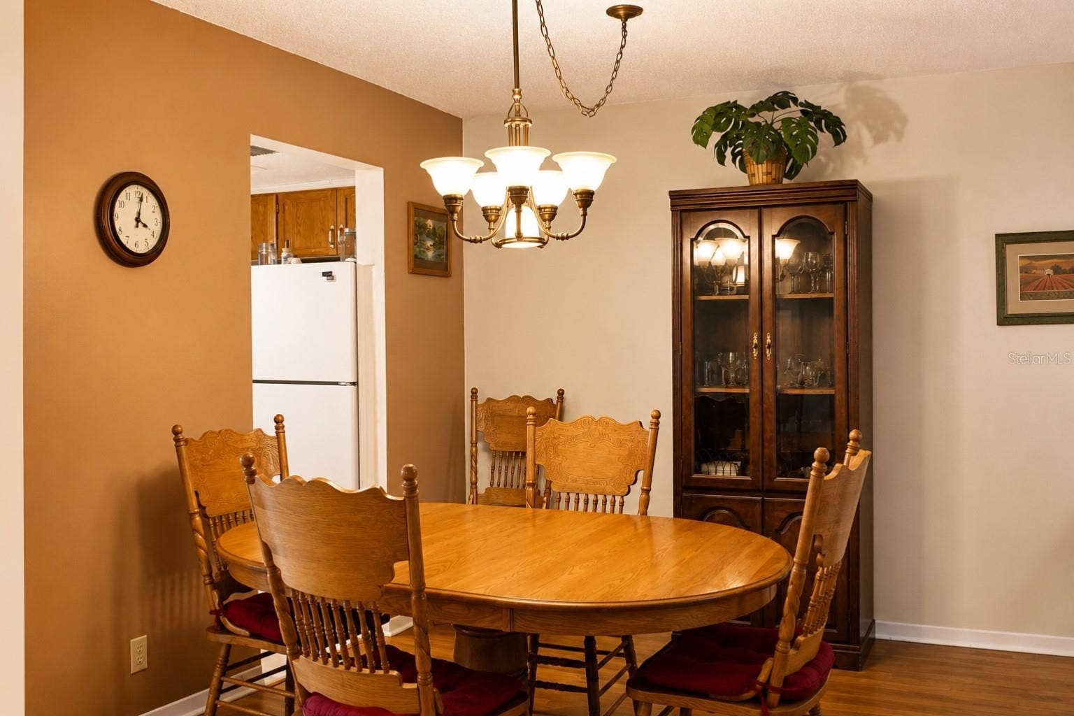1662 S LAKE AVENUE, #6, Clearwater, FL 33756 Dining Room Area