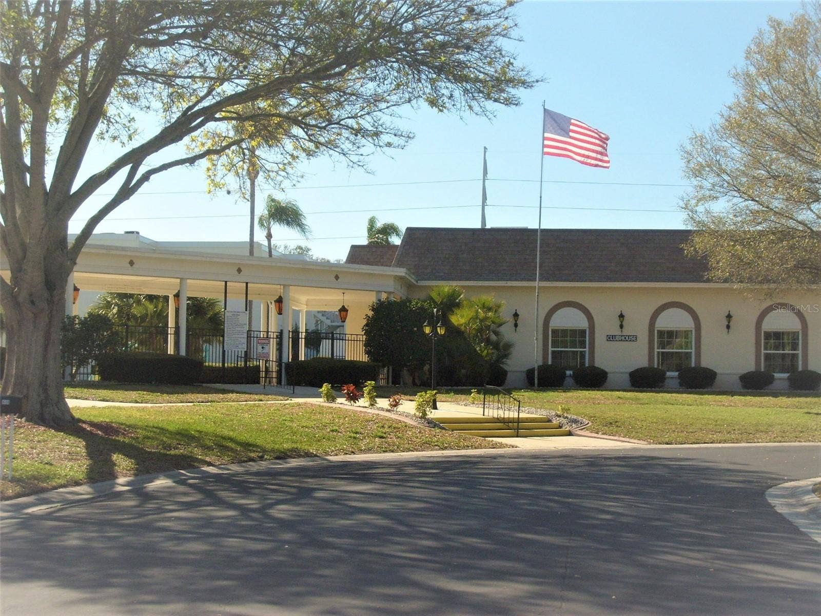 1662 S LAKE AVENUE, #6, Clearwater, FL 33756 1662 S LAKE AVENUE, #6, Clearwater, FL 33756