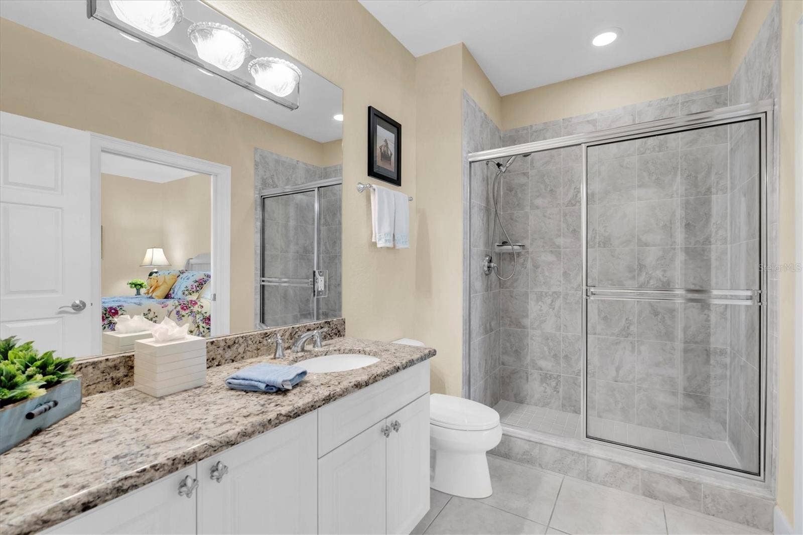 2nd Floor bath