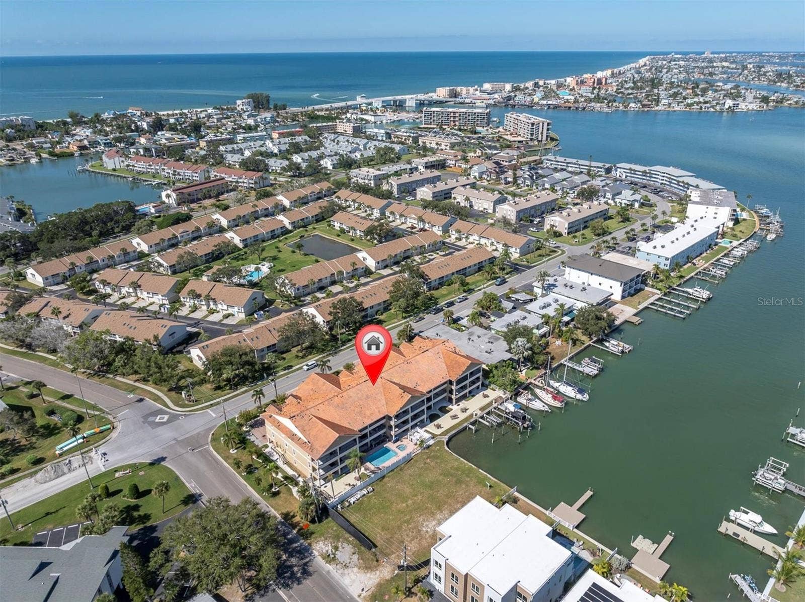 300 CAPRI BOULEVARD, #6, Treasure Island, FL 33706