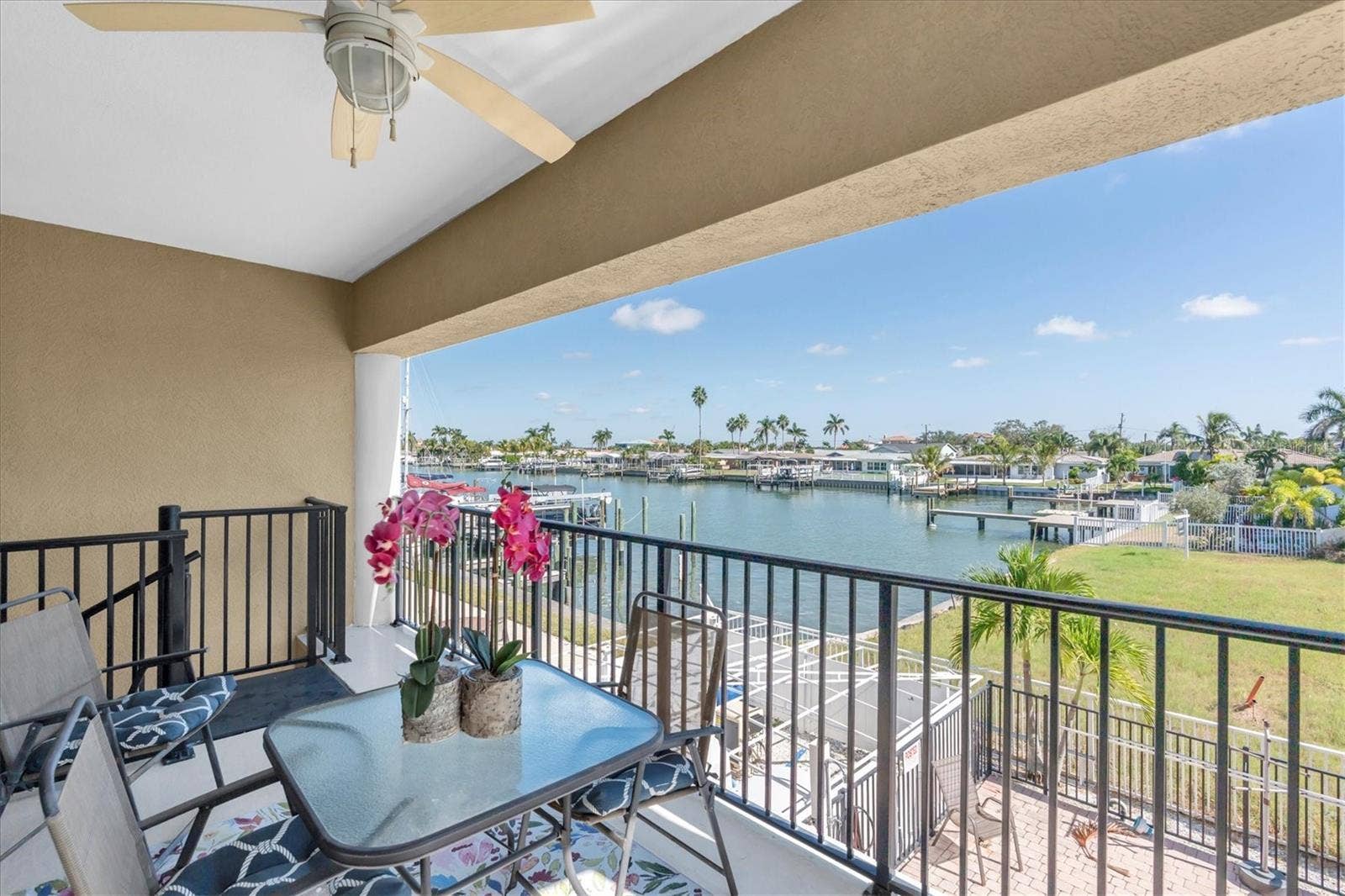 300 CAPRI BOULEVARD, #6, Treasure Island, FL 33706