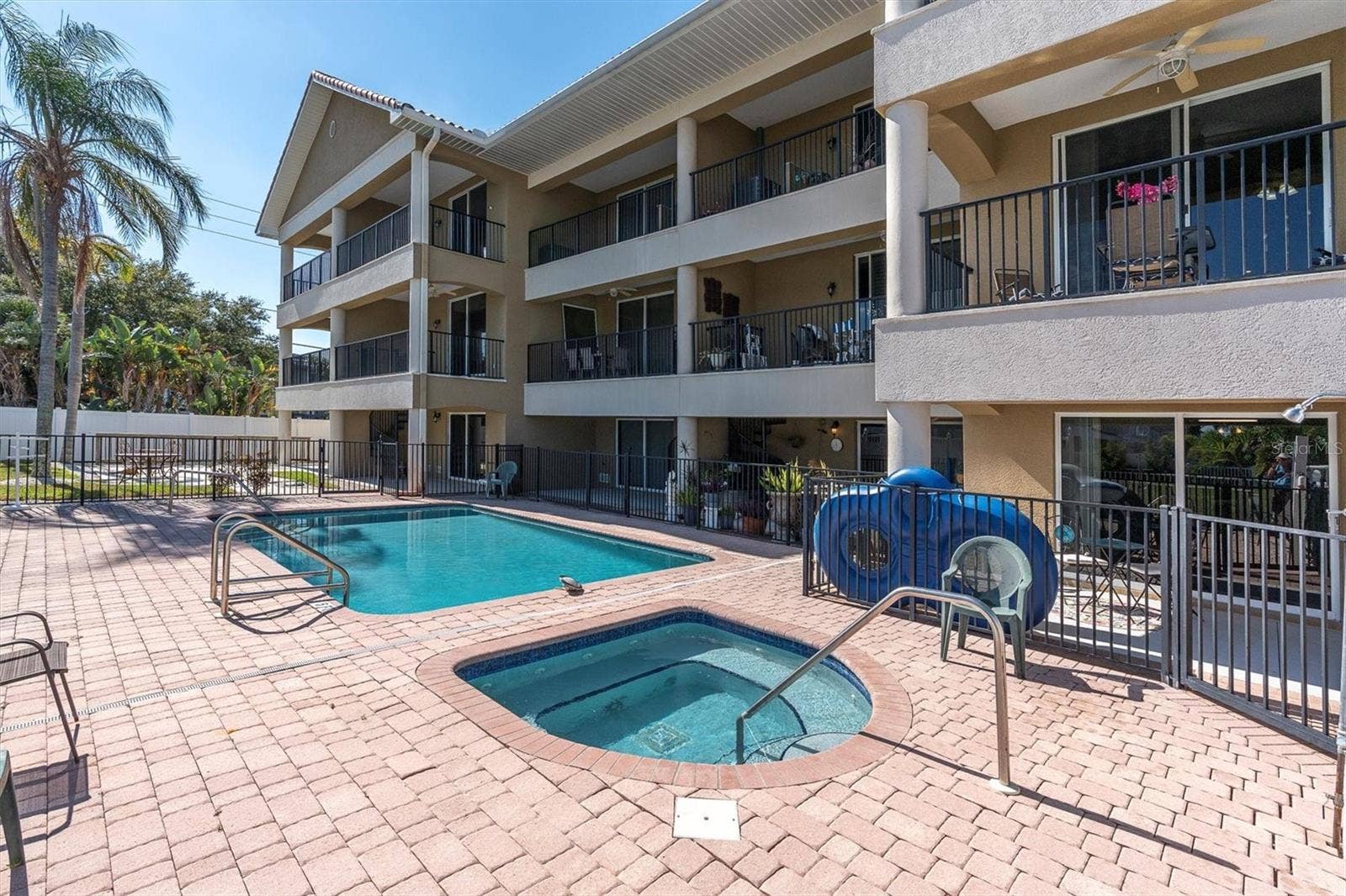 300 CAPRI BOULEVARD, #6, Treasure Island, FL 33706
