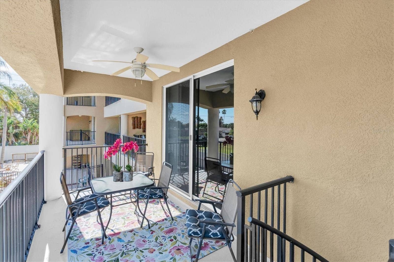 Balcony off Family Room