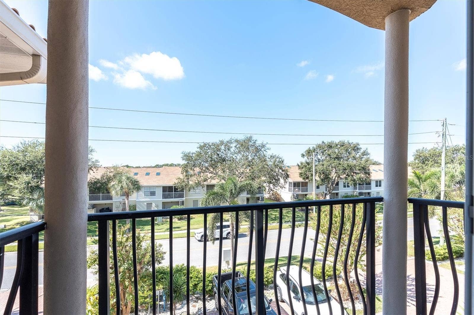 Main Guest Bedroom Balcony