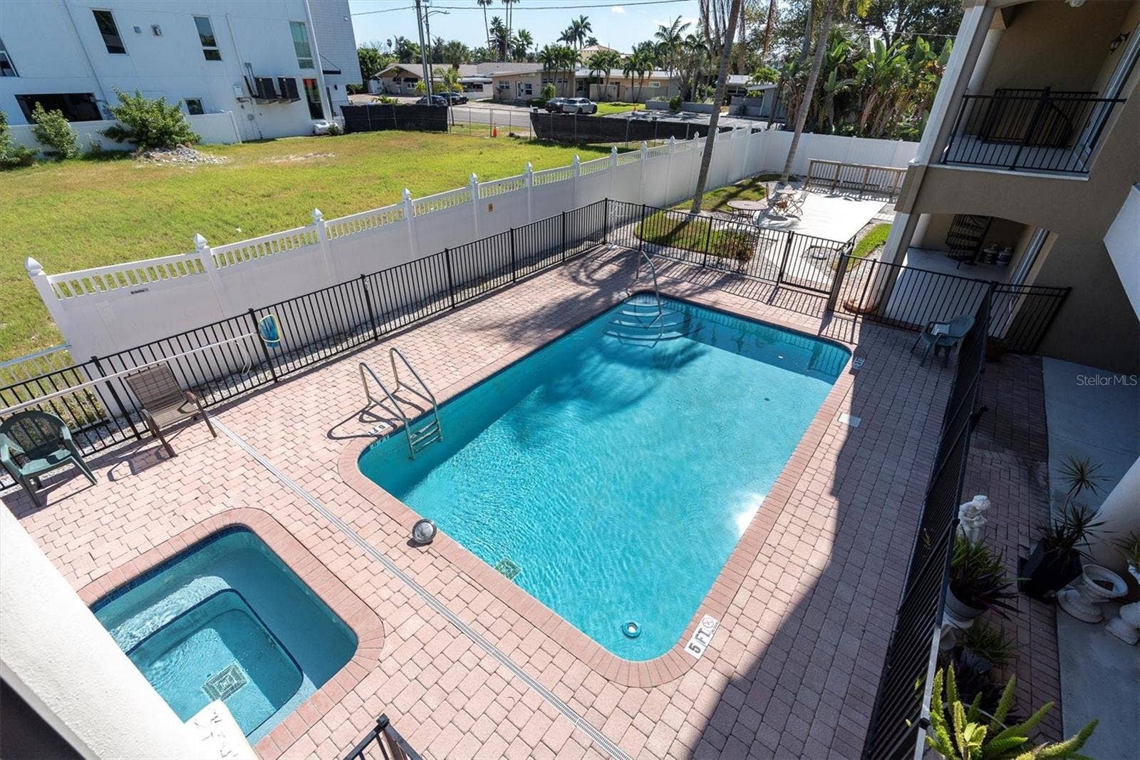 300 CAPRI BOULEVARD, #6, Treasure Island, FL 33706
