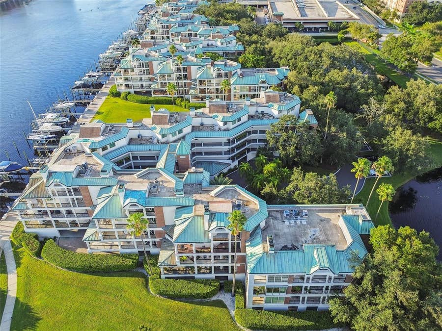 Property photo for 941 SEDDON COVE WAY, Tampa, FL