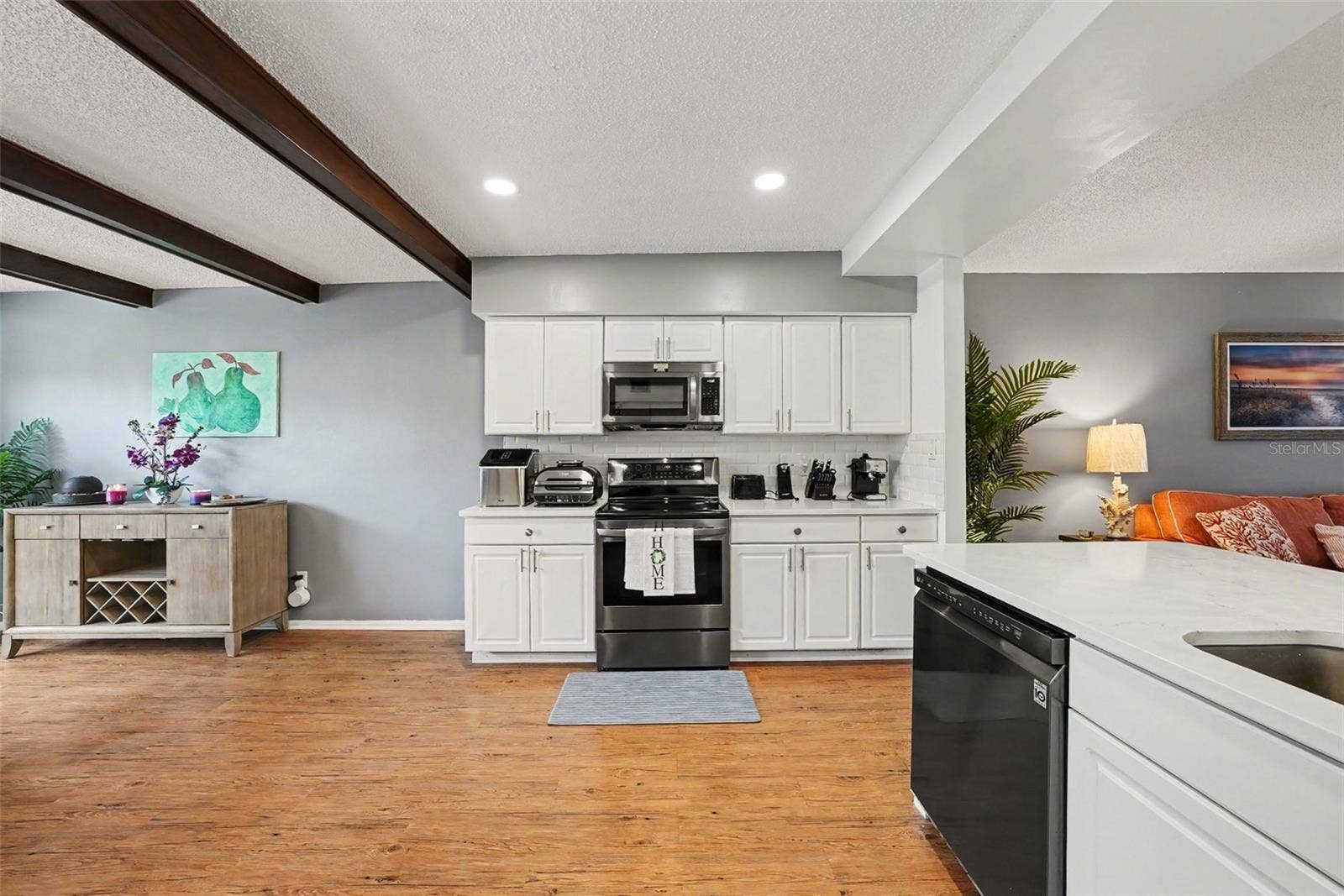 2284 PHILIPPINE DRIVE, #69, Clearwater, FL 33763 Kitchen