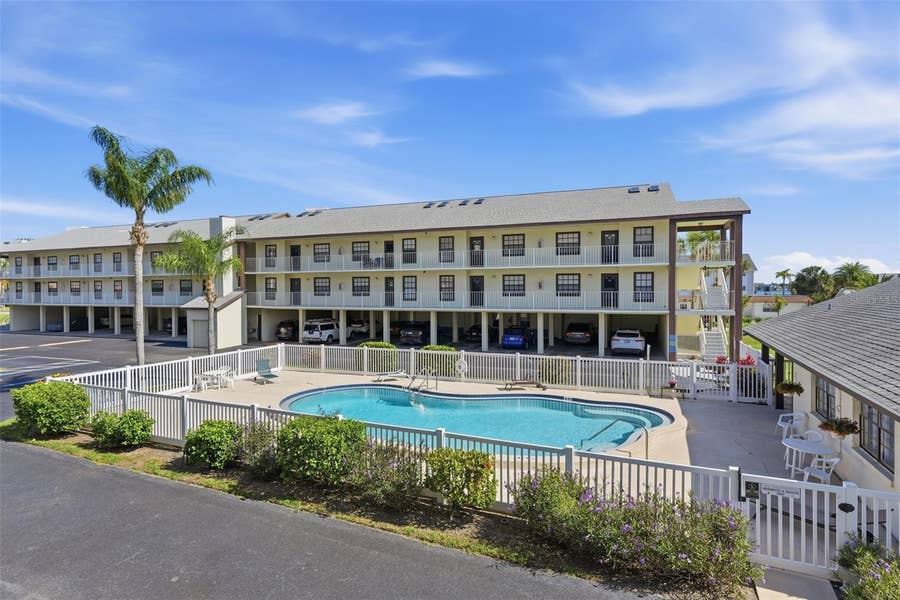 Property photo for 340 CAUSEWAY BOULEVARD, #107, Dunedin, FL