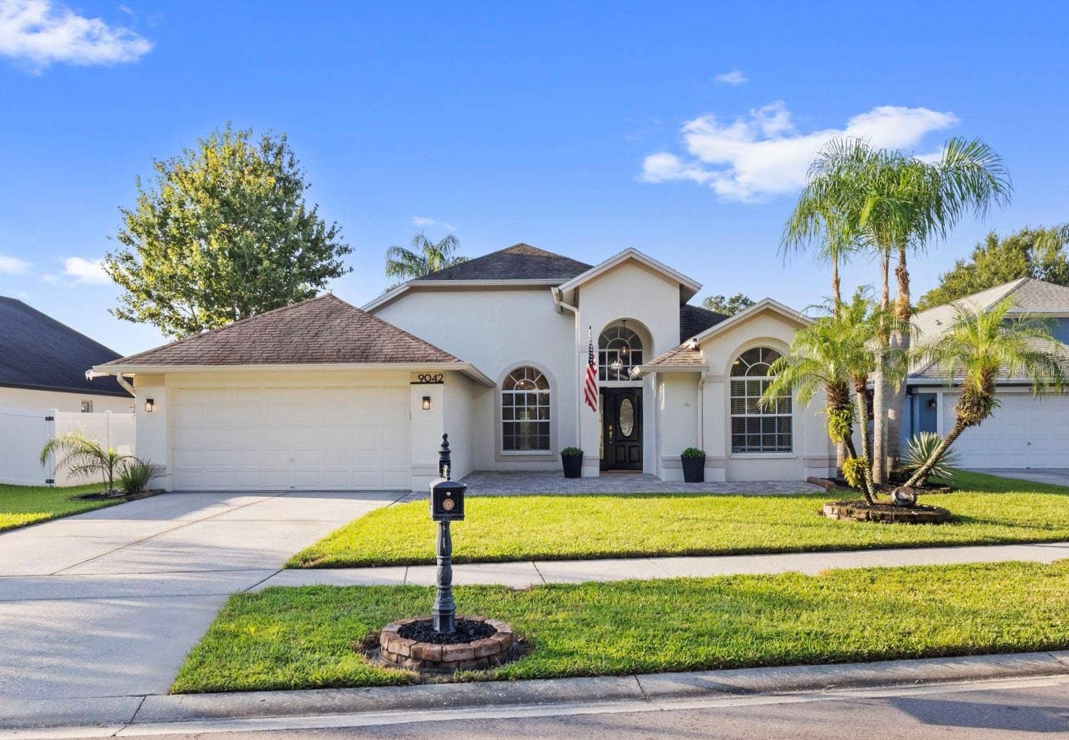 9042 BRELAND DRIVE, Tampa, FL 33626