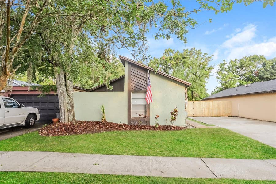 Property photo for Tampa, FL