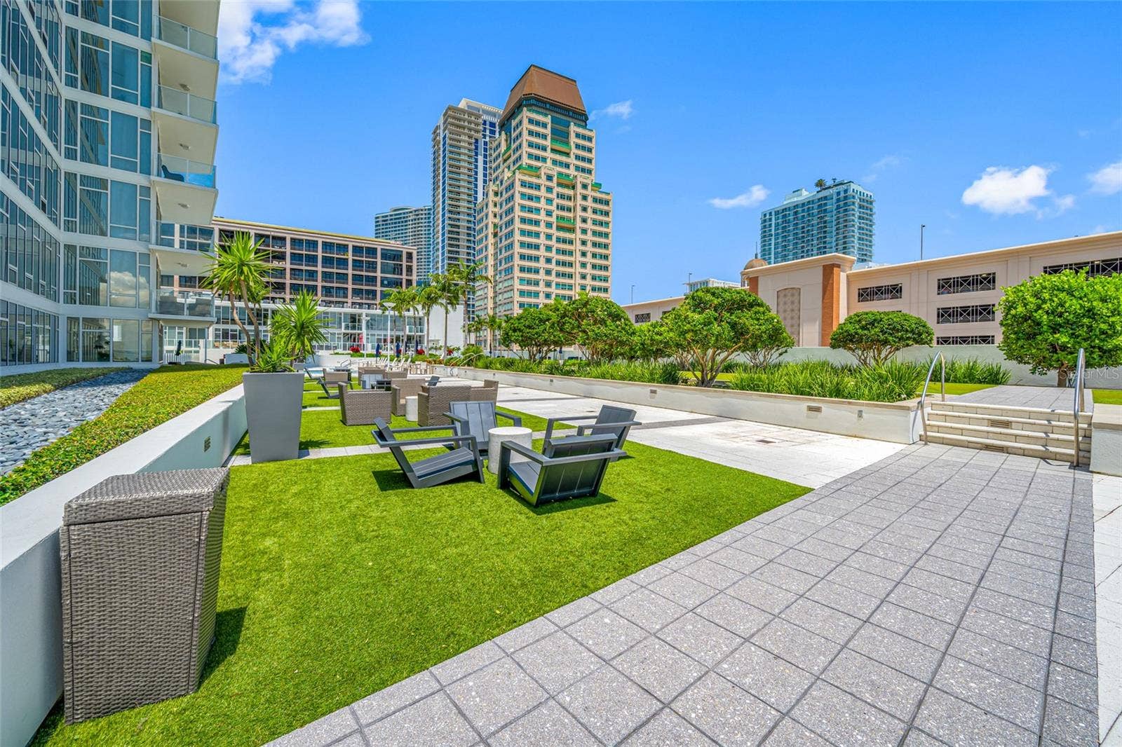 175 1ST STREET S, #1204, St Petersburg, FL 33701 Relaxation Deck