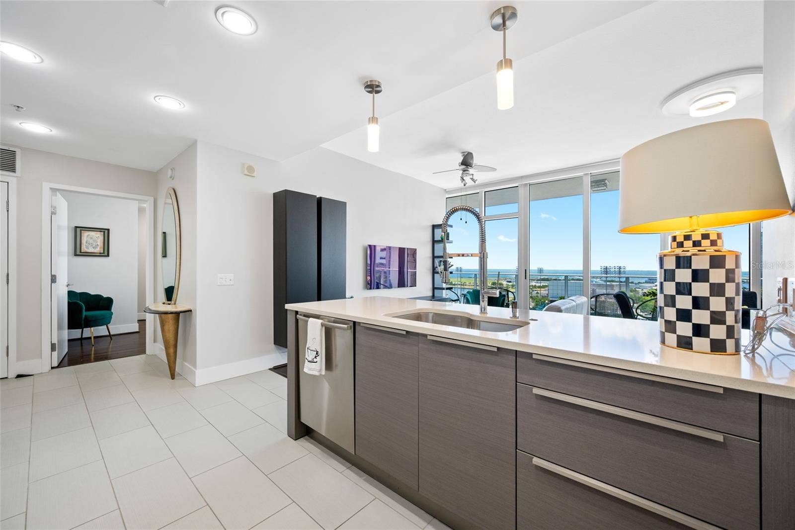 175 1ST STREET S, #1204, St Petersburg, FL 33701 175 1ST STREET S, #1204, St Petersburg, FL 33701