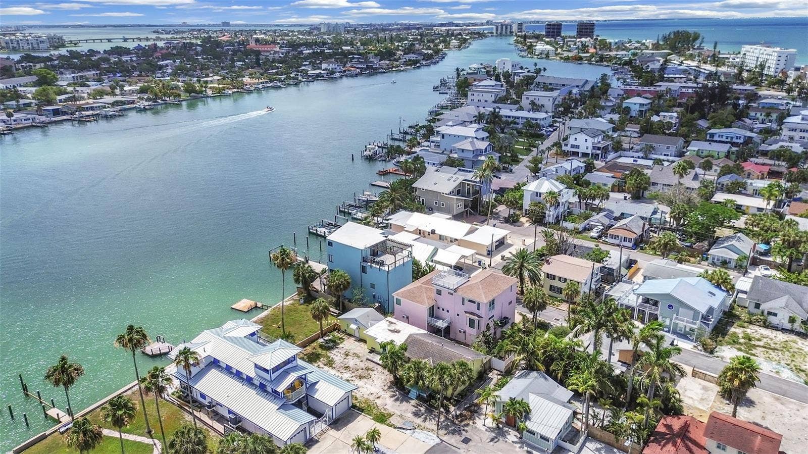 201 90TH AVENUE, Treasure Island, FL 33706