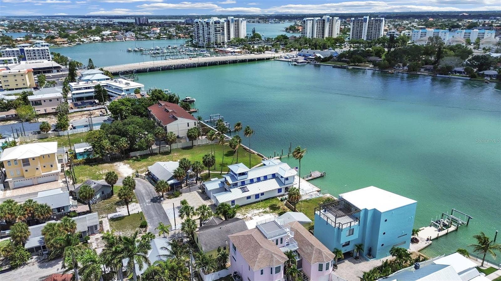 201 90TH AVENUE, Treasure Island, FL 33706