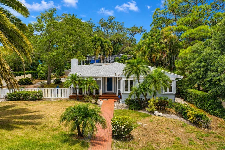 Property photo for 220 LYNDHURST STREET, Dunedin, FL