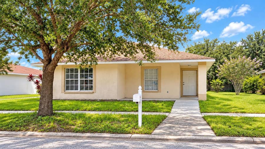 Property photo for 10328 SUMMERVIEW CIRCLE, Riverview, FL