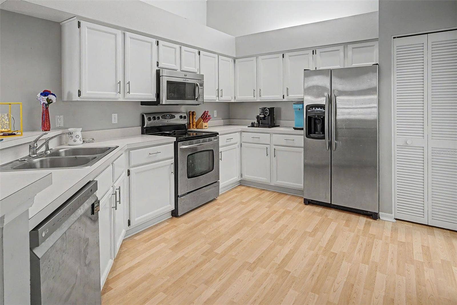 3709 MOLLIE LANE, Sun City Center, FL 33573 3709 MOLLIE LANE, Sun City Center, FL 33573
