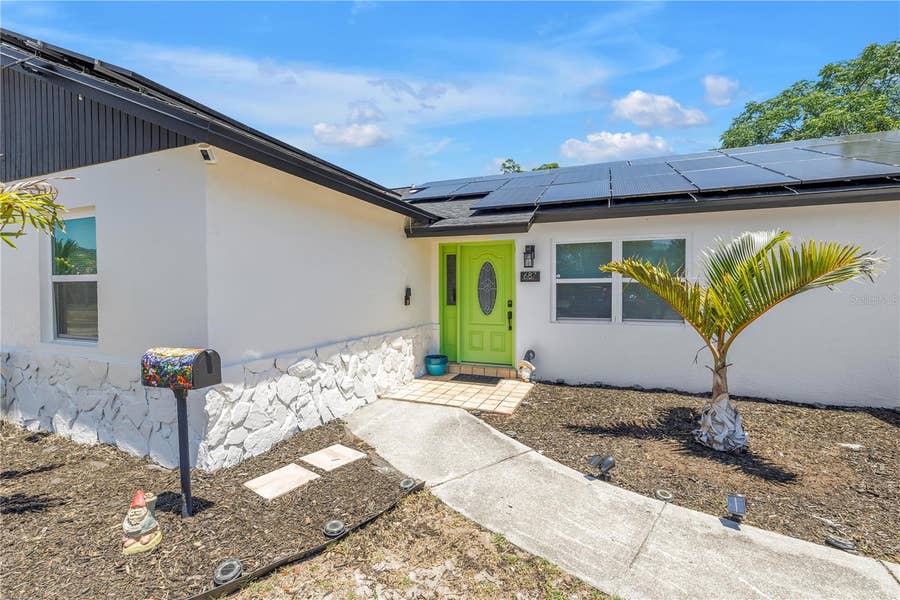 Property photo for 687 JASMINE WAY S, St Petersburg, FL