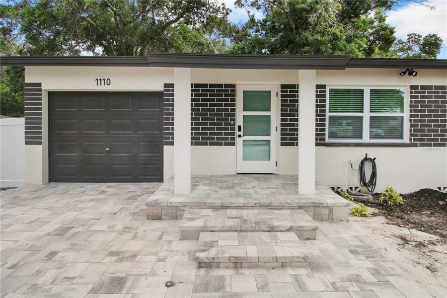 Property photo for 1110 1ST AVENUE NW, Largo, FL