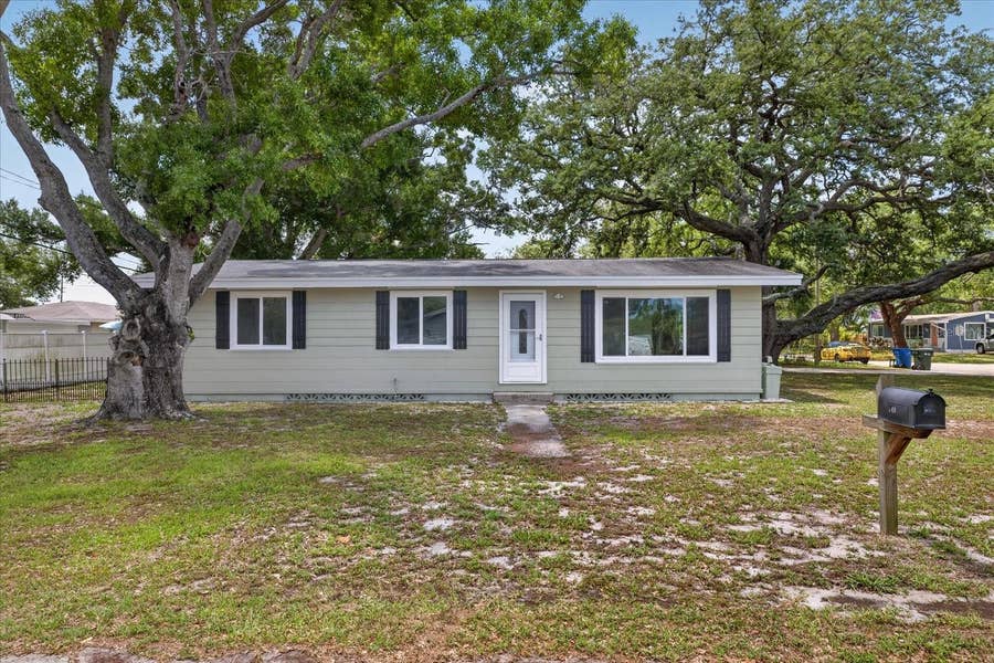 Property photo for 749 PALM AVENUE, Largo, FL