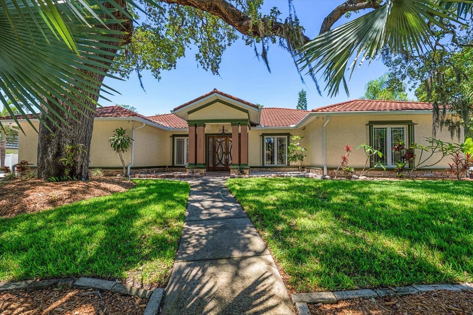 2400 SHERWOOD LANE, Clearwater, FL 33764 View of Front of House from Street