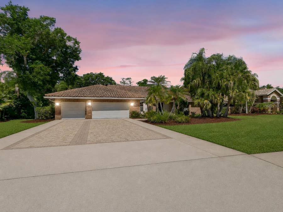 Property photo for 2402 HUNTINGTON BOULEVARD, Safety Harbor, FL