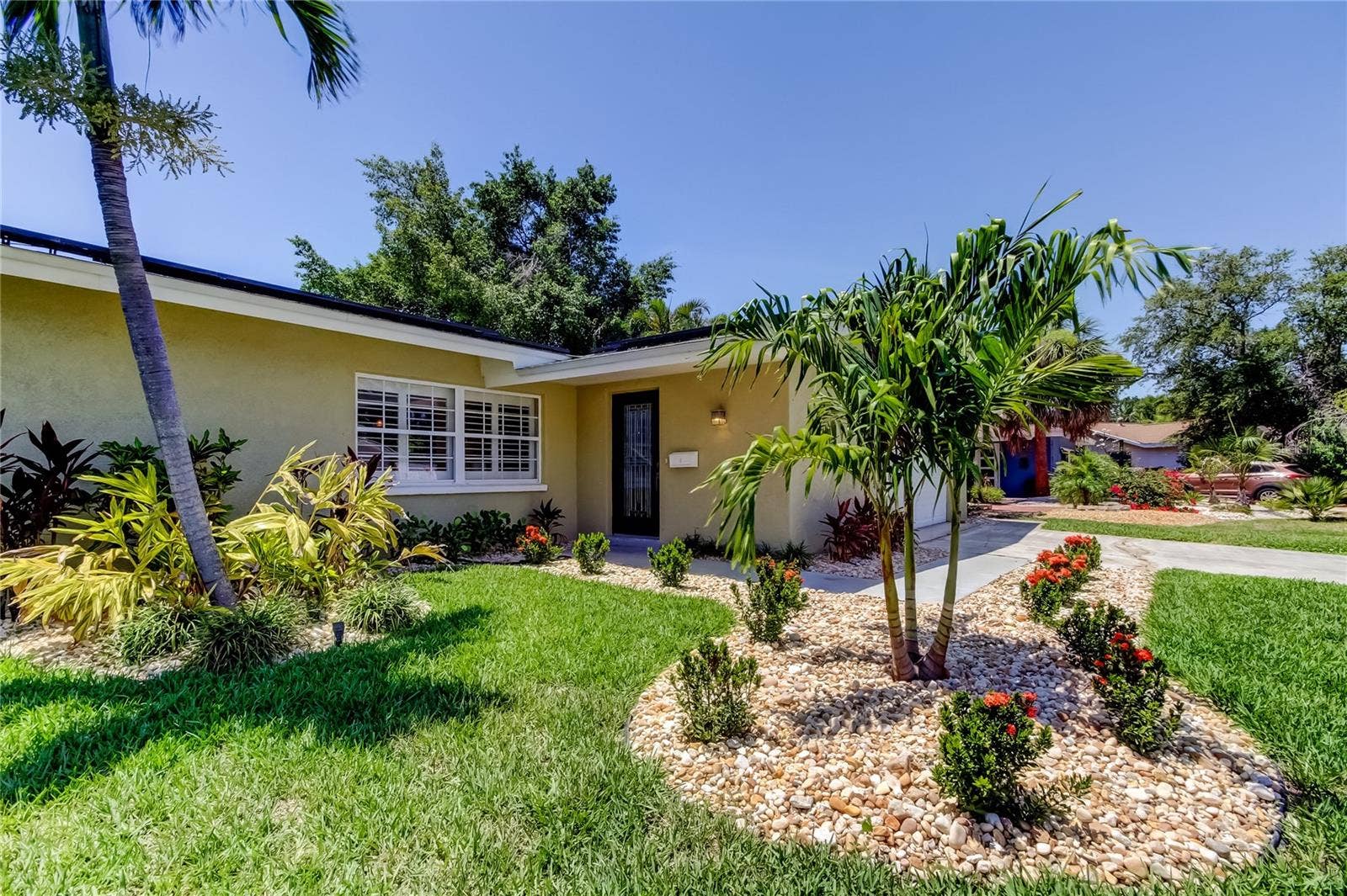 4174 14TH LANE NE, St Petersburg, FL 33703 4174 14TH LANE NE, St Petersburg, FL 33703