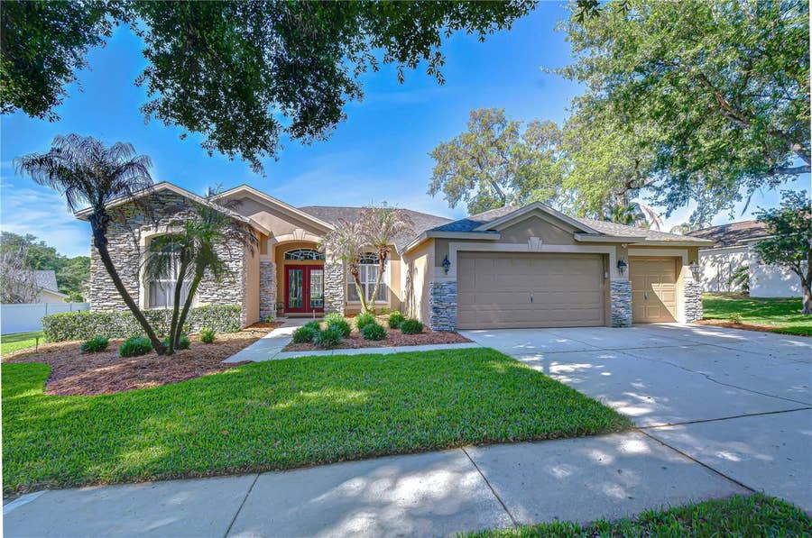 Property photo for 4609 COMPASS OAKS DRIVE, Valrico, FL