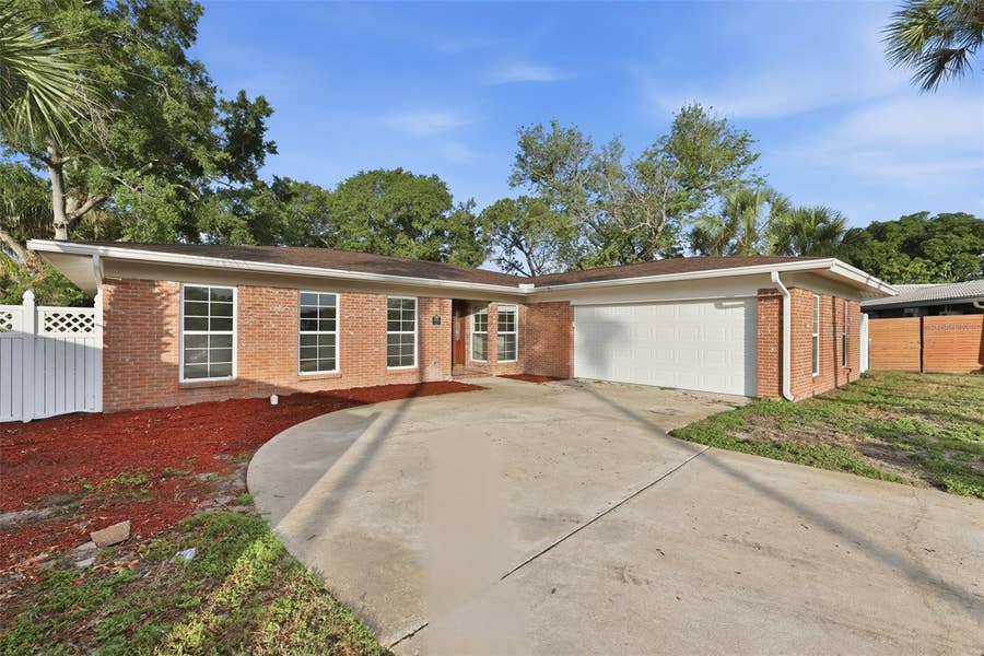 Property photo for 8410 LAVA PLACE, Tampa, FL