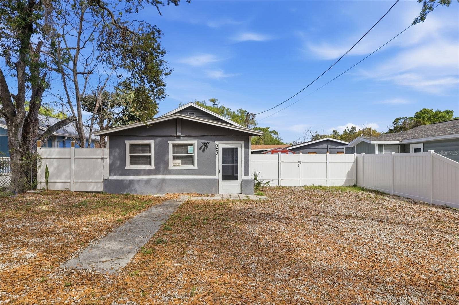 920 E ANNIE STREET, Tampa, FL 33612 920 E ANNIE STREET, Tampa, FL 33612