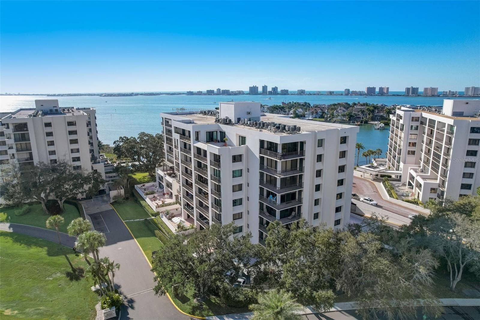6 BELLEVIEW BOULEVARD, #101, Belleair, FL 33756 6 Belleview Building