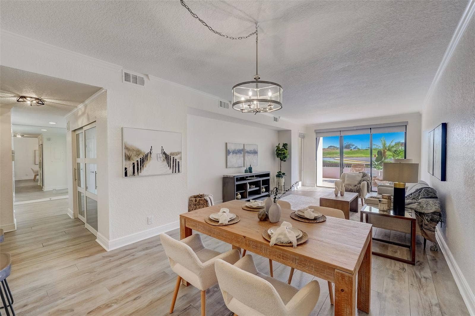 6 BELLEVIEW BOULEVARD, #101, Belleair, FL 33756 Dining/Living Room
