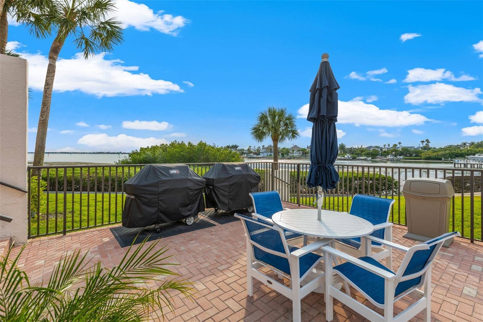 6 BELLEVIEW BOULEVARD, #101, Belleair, FL 33756 Community Grills