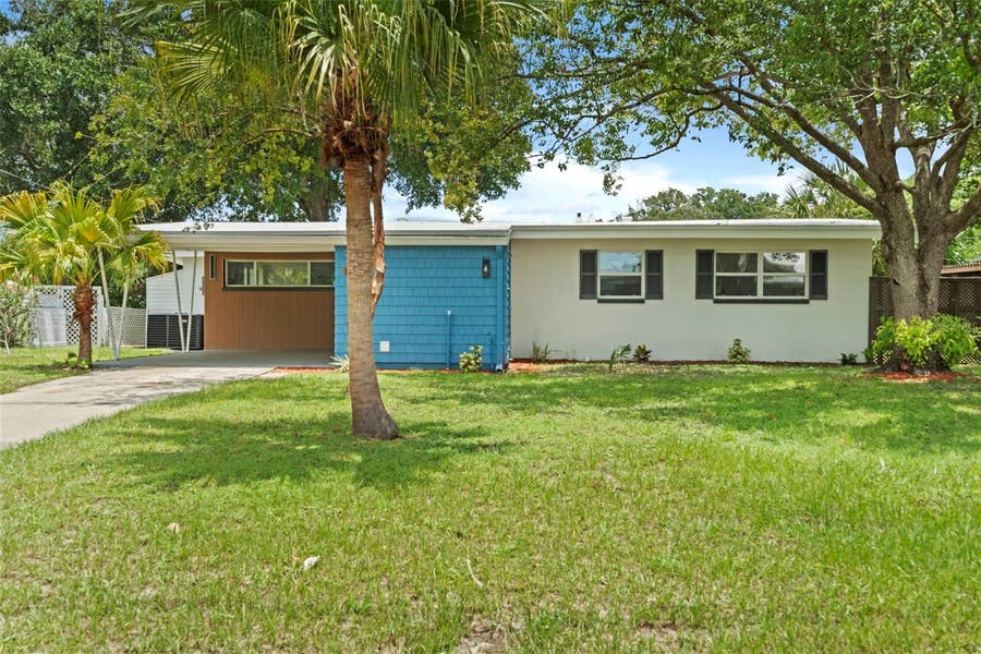 Property photo for 10221 N FLEETWOOD DRIVE, Tampa, FL