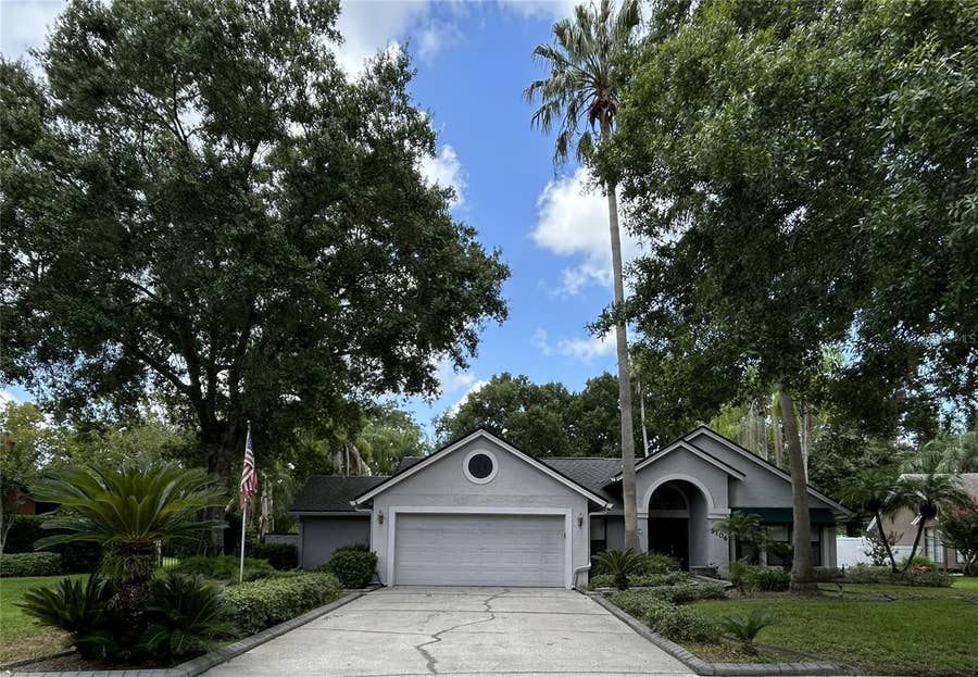 Property photo for 5106 STONEHURST ROAD, Tampa, FL