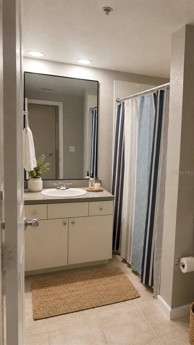 2411 W HORATIO STREET, #538, Tampa, FL 33609 FULL BATHROOM WITH GARDEN TUB