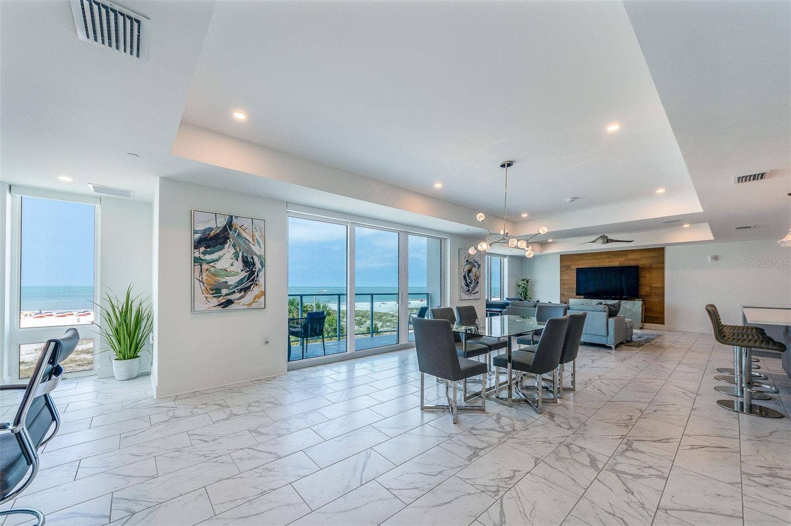 15 AVALON STREET, #401, Clearwater Beach, FL 33767 15 AVALON STREET, #401, Clearwater Beach, FL 33767