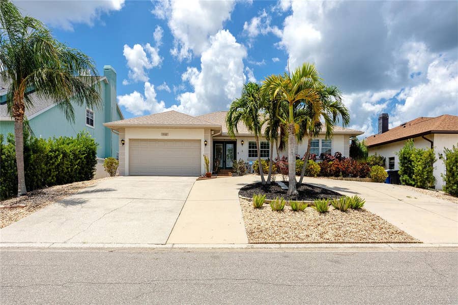 Property photo for 1116 KINGFISH PLACE, Apollo Beach, FL