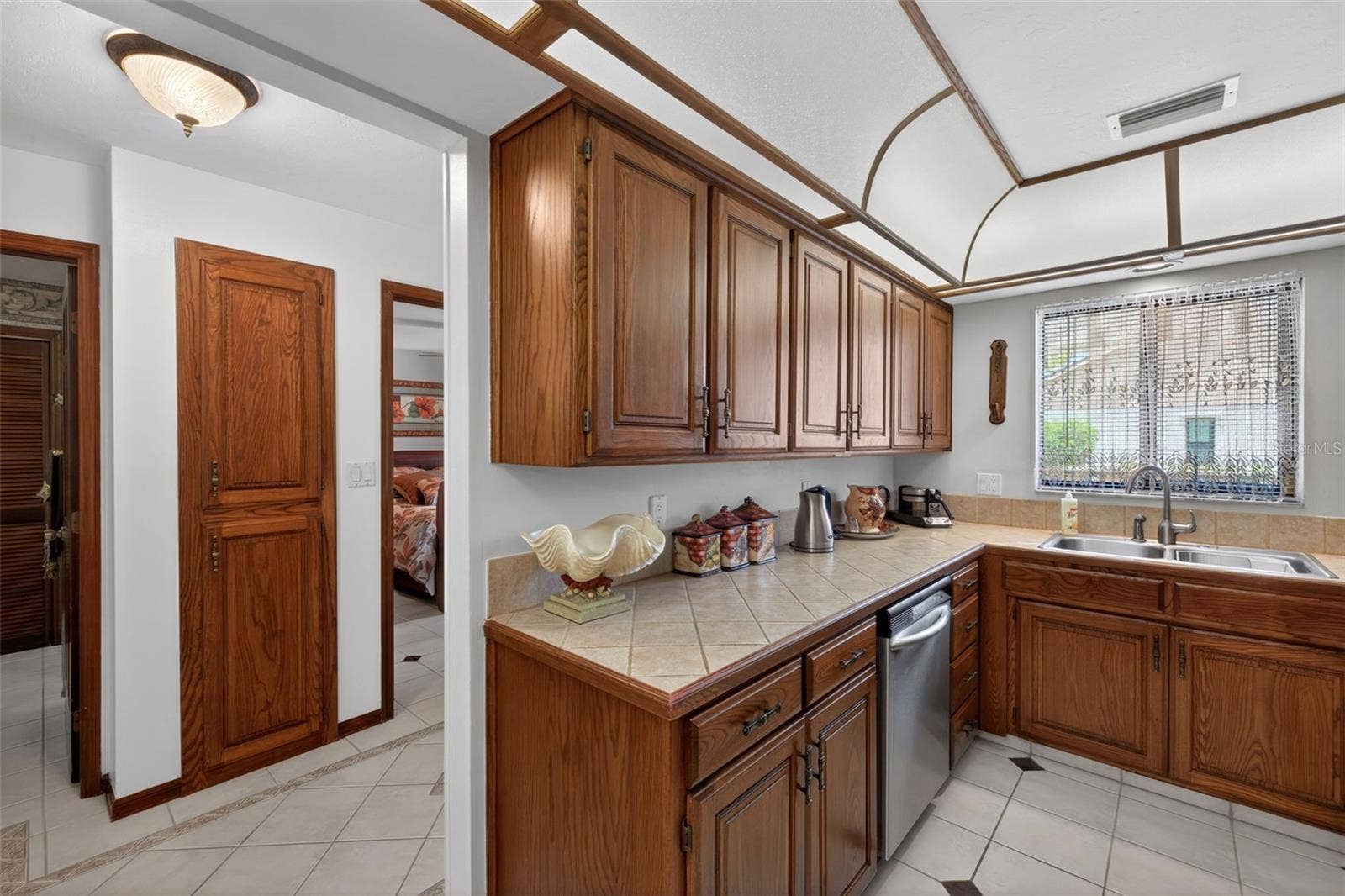 Kitchen / Hall Entrance